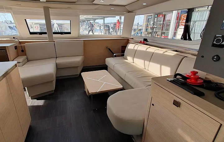 Aura 51 - 
