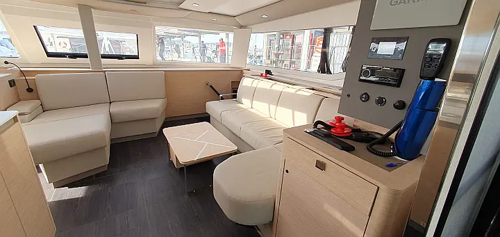 Aura 51 - 