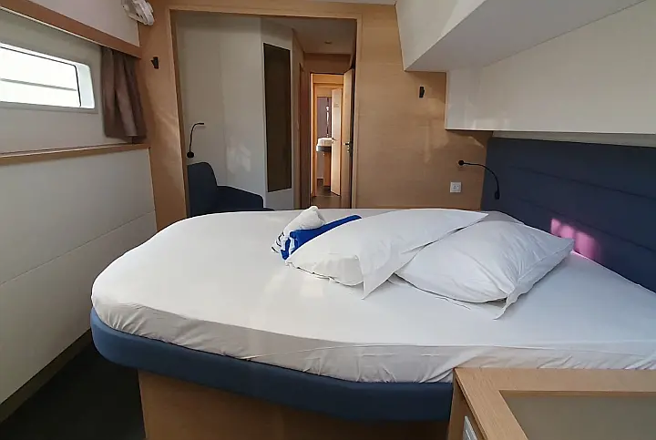 Aura 51 - 
