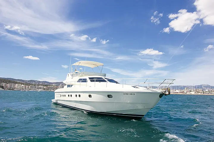 Ferretti 175 FLY - exterior frontal estribor