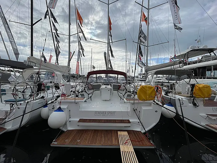 Oceanis 46.1 - 5 cab - External image