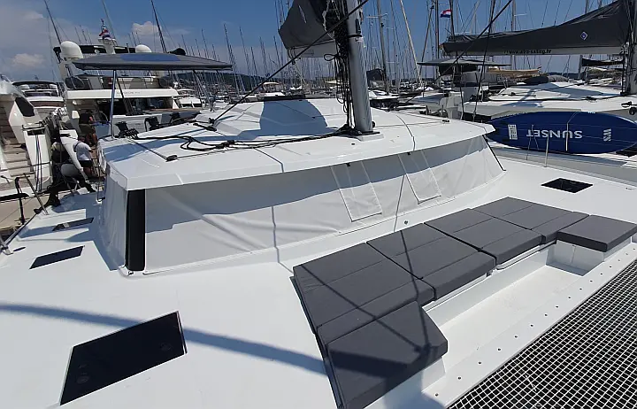 Astréa 42 - 