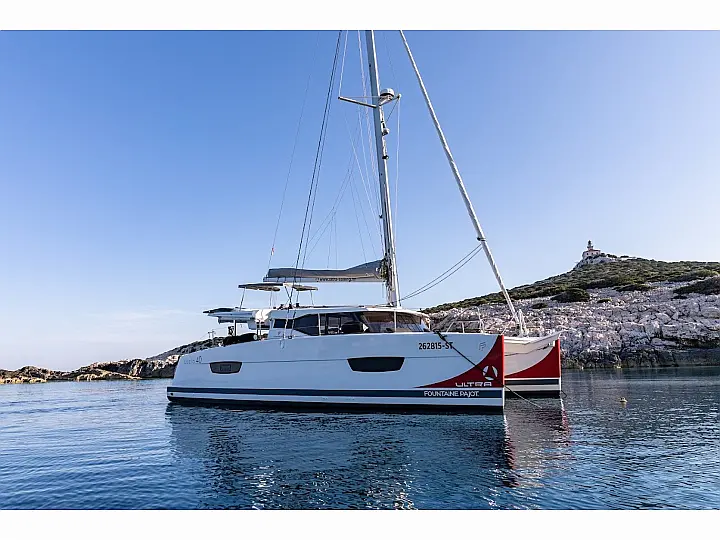 Lucia 40  - External image