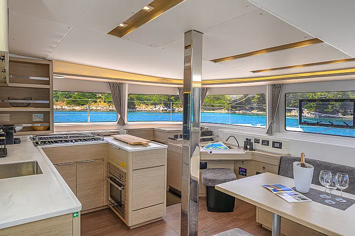 Lagoon 46 - 