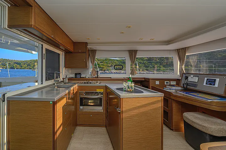 Lagoon 450 F Luxury - 
