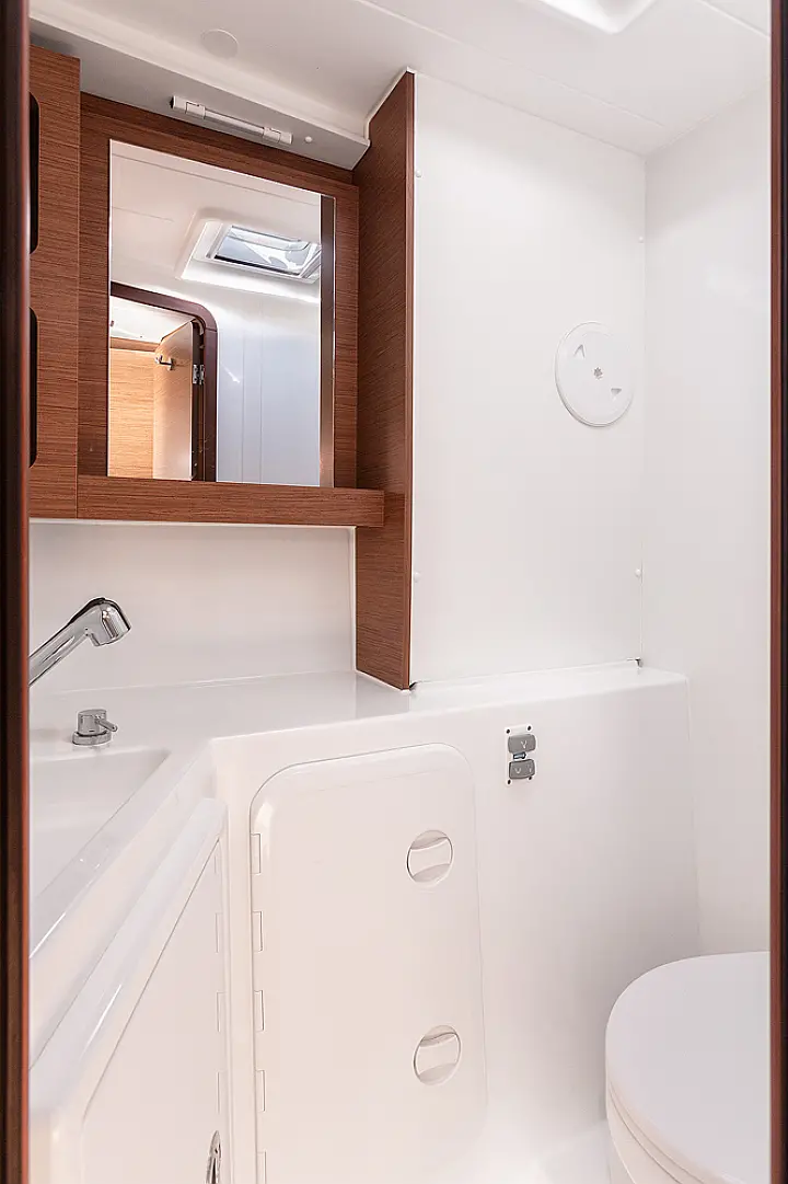 Lagoon 42 - 