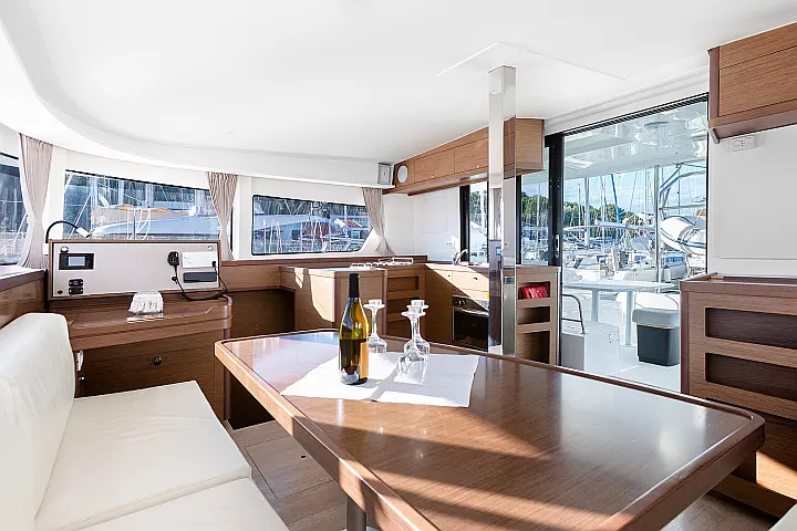Lagoon 42 - 