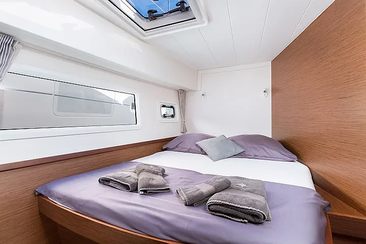 Lagoon 42 - 