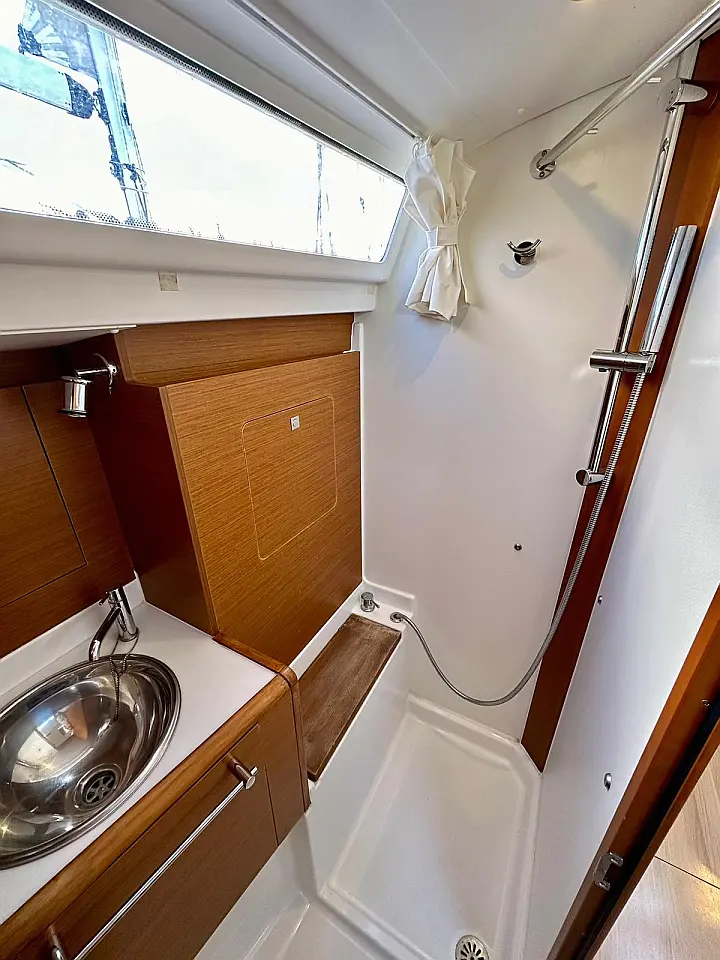 Sun Odyssey 449 - 