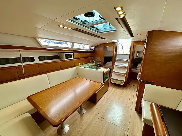 Sun Odyssey 449 - 