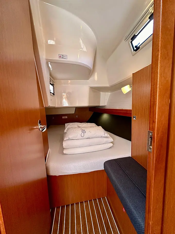 Bavaria Cruiser 37 - 