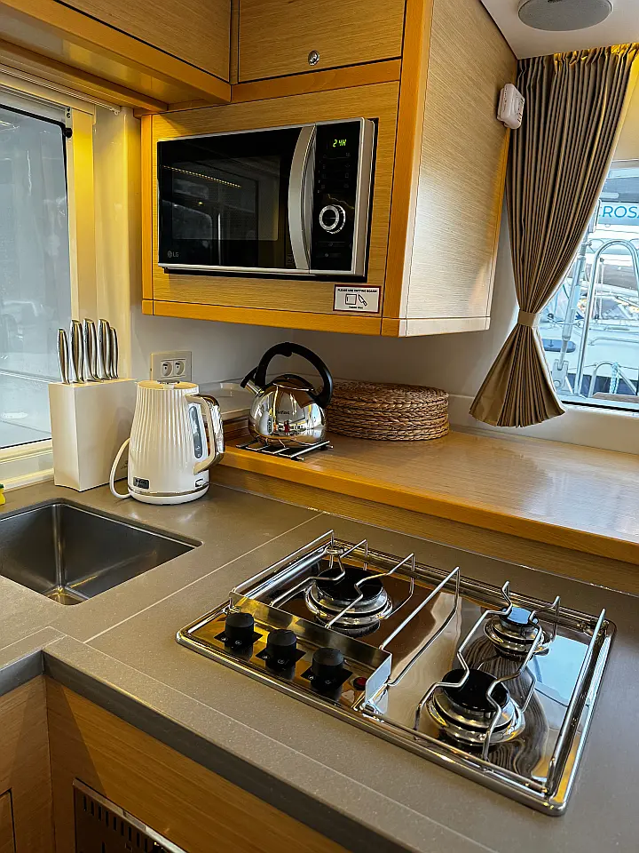 Lagoon 450 Fly - 