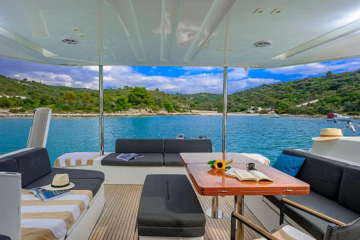 Lagoon 51 - 