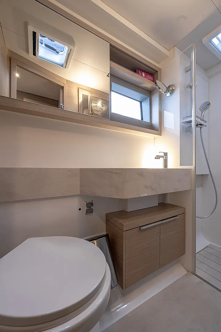 Lagoon 51 - 