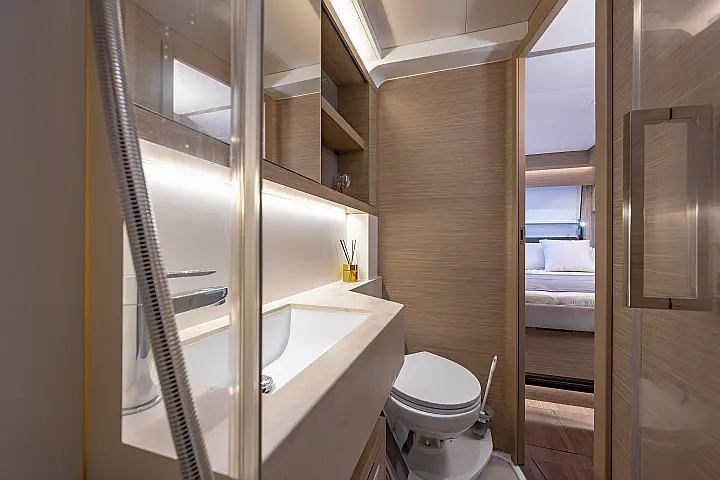 Lagoon 51 - 