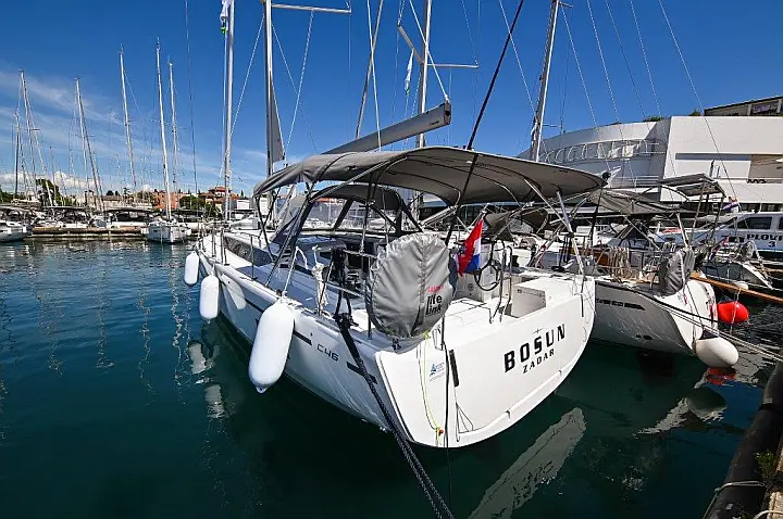 Bavaria C46 - 