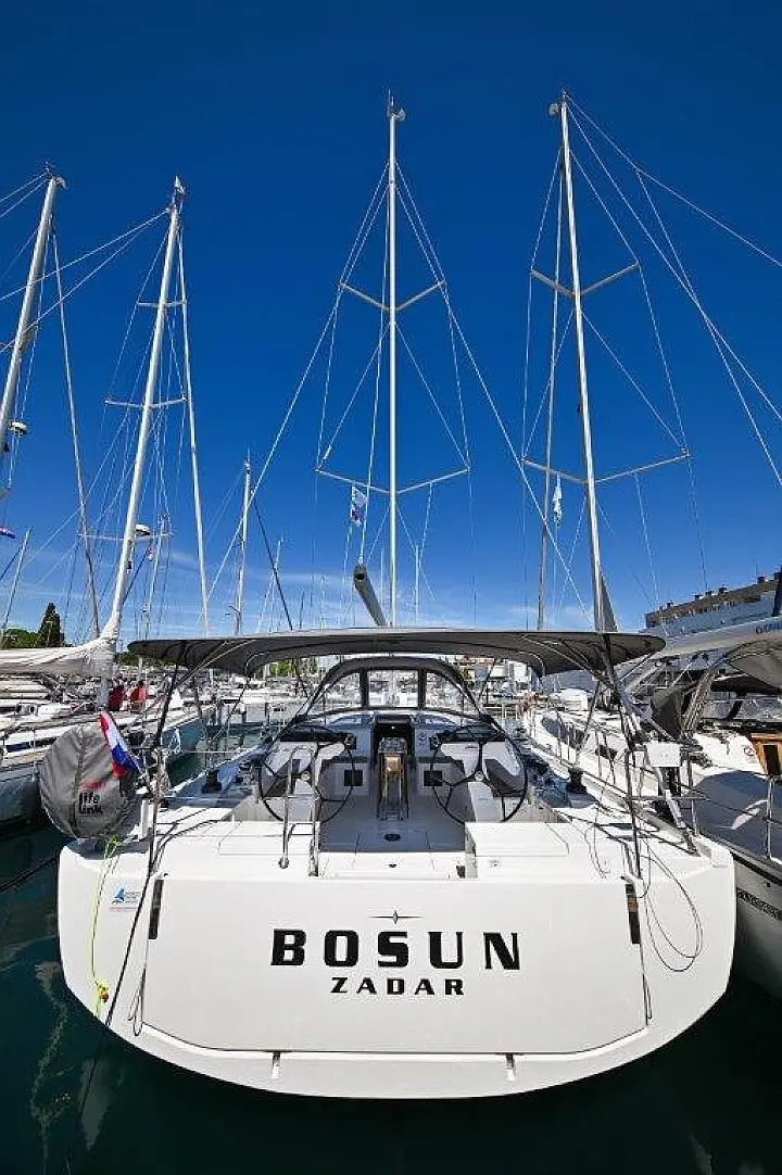 Bavaria C46 - 