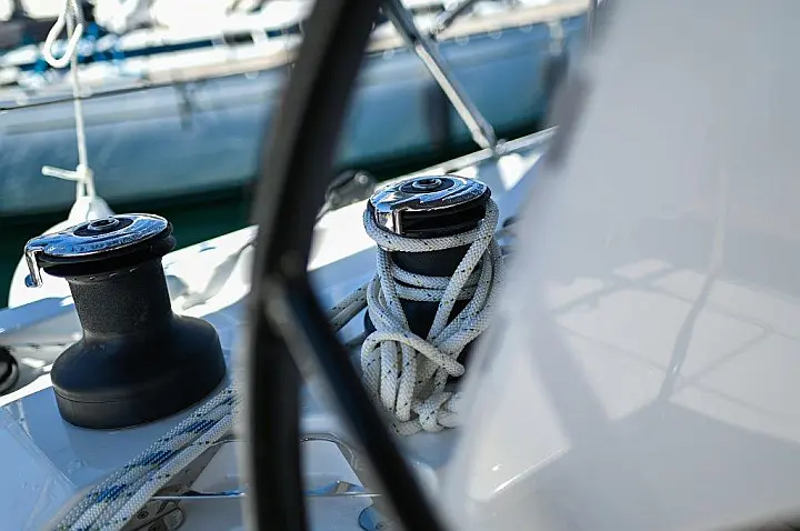 Bavaria C46 - 