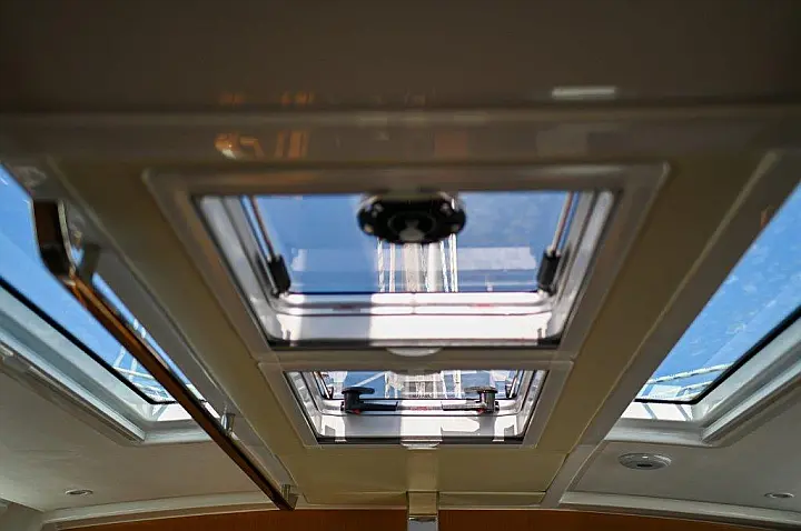 Bavaria C46 - 