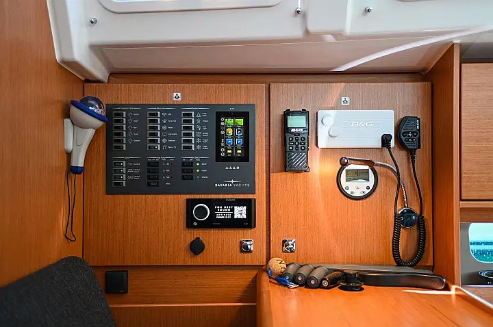 Bavaria C46 - 