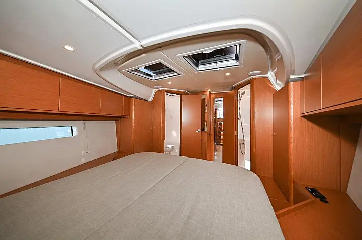 Bavaria C46 - 