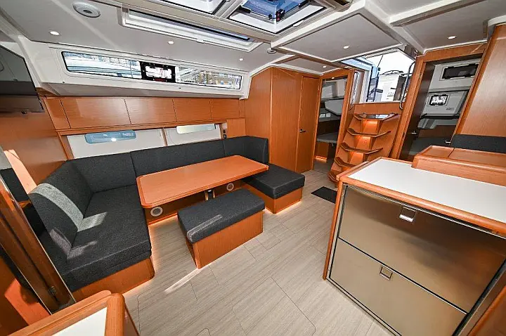 Bavaria C46 - 