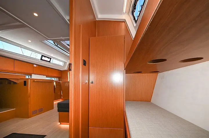 Bavaria C46 - 