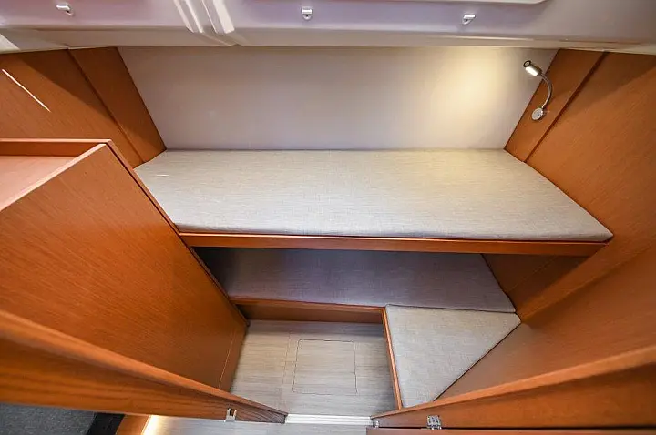 Bavaria C46 - 