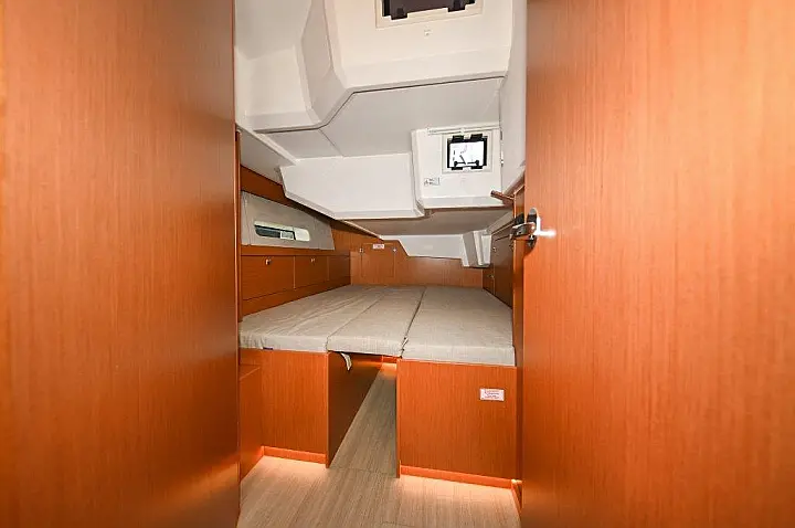 Bavaria C46 - 