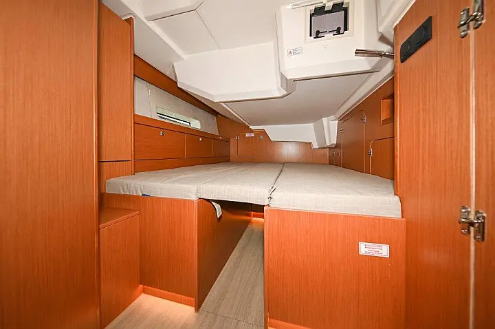Bavaria C46 - 