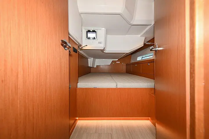 Bavaria C46 - 