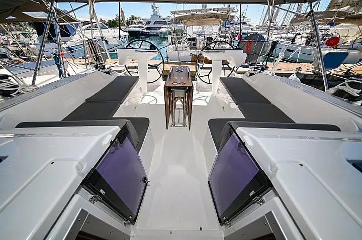 Bavaria C46 - 