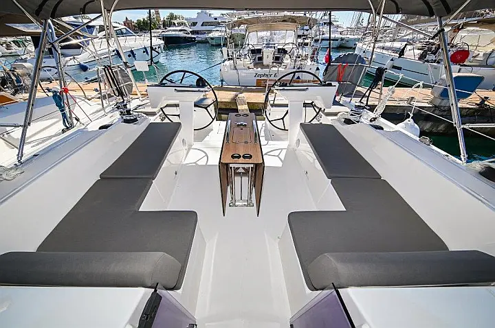 Bavaria C46 - 