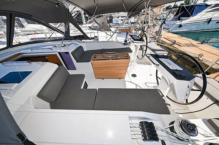 Bavaria C46 - 