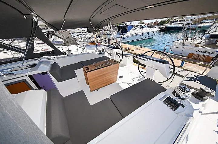 Bavaria C46 - 