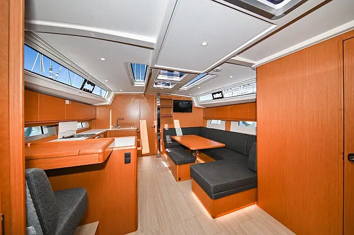 Bavaria C46 - 