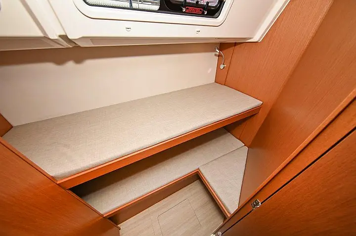 Bavaria C46 - 