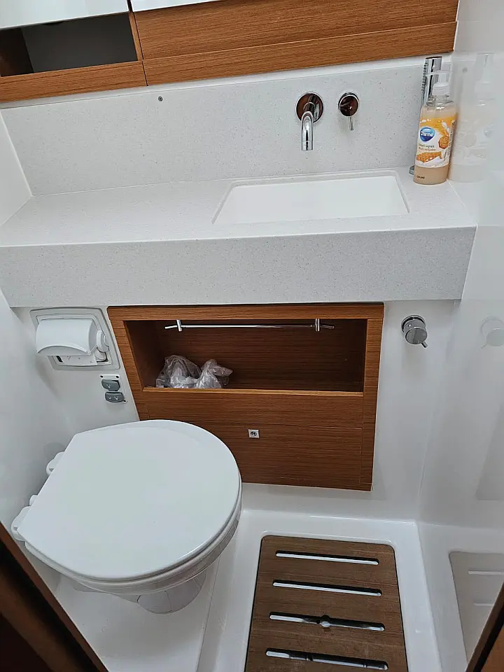 Dufour 470 - 