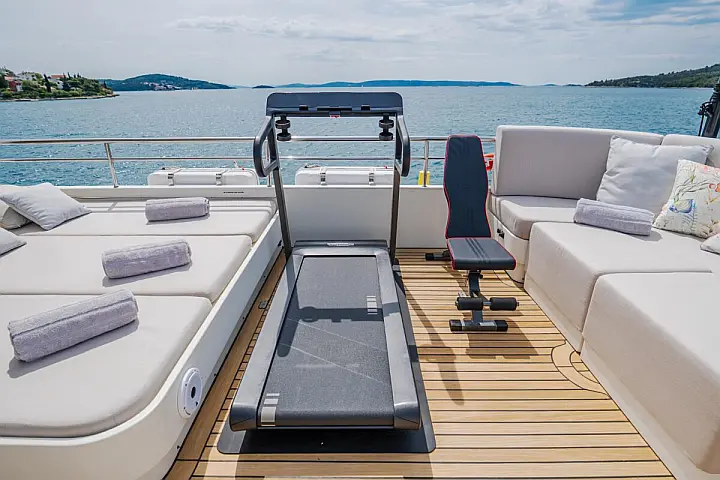 Cyrus Yachts 34M - 