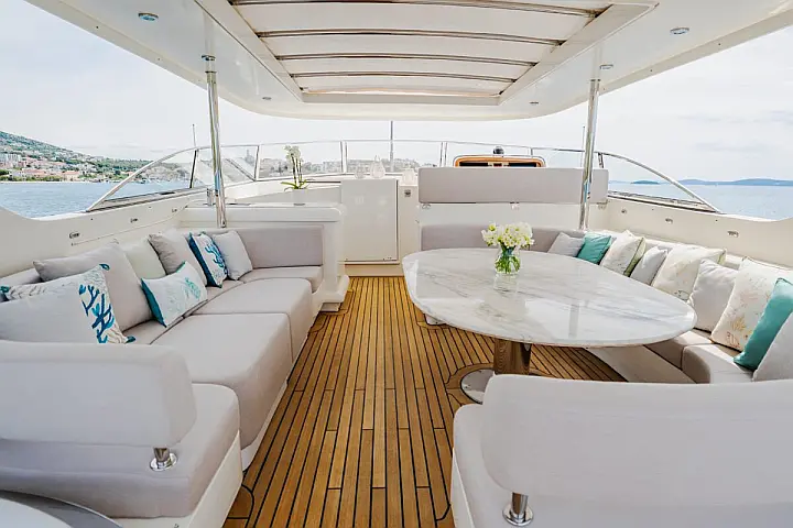 Cyrus Yachts 34M - 