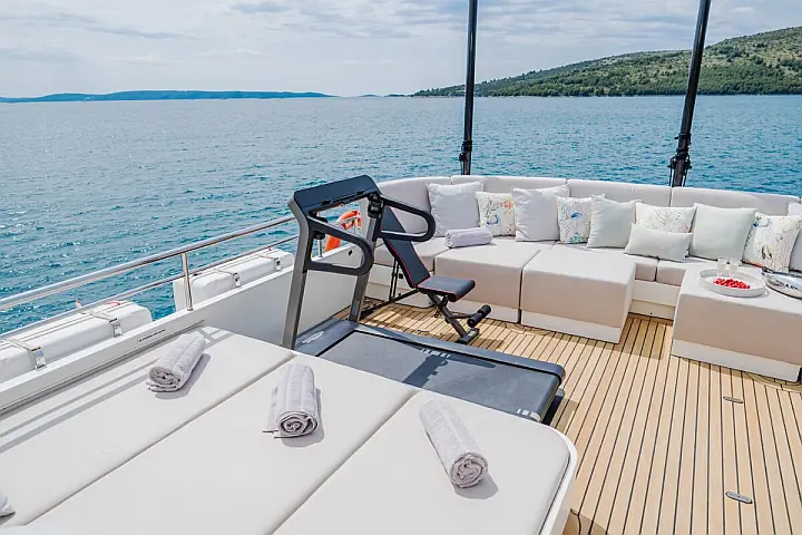 Cyrus Yachts 34M - 