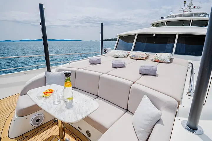 Cyrus Yachts 34M - 