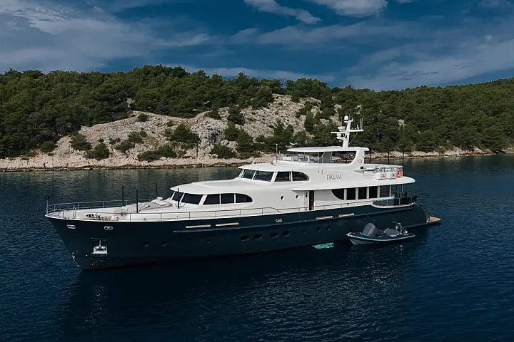 Cyrus Yachts 34M - 
