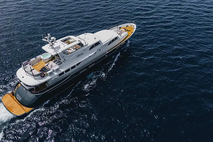 Cyrus Yachts 34M - 