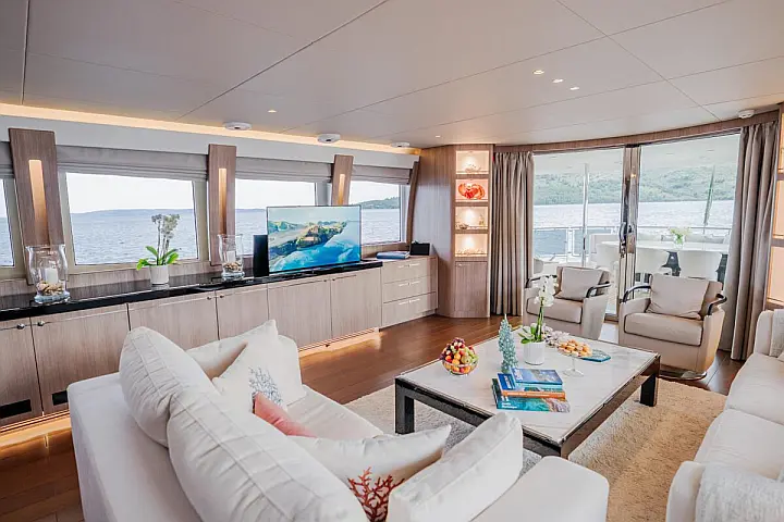 Cyrus Yachts 34M - 