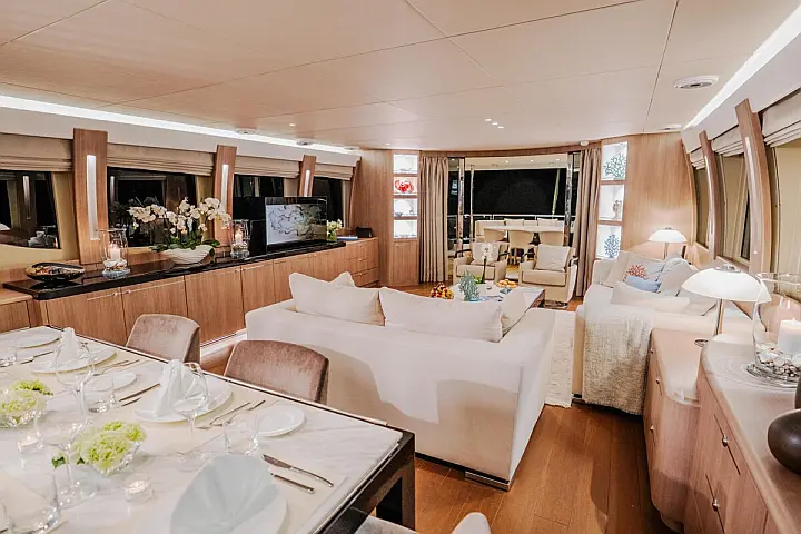 Cyrus Yachts 34M - 
