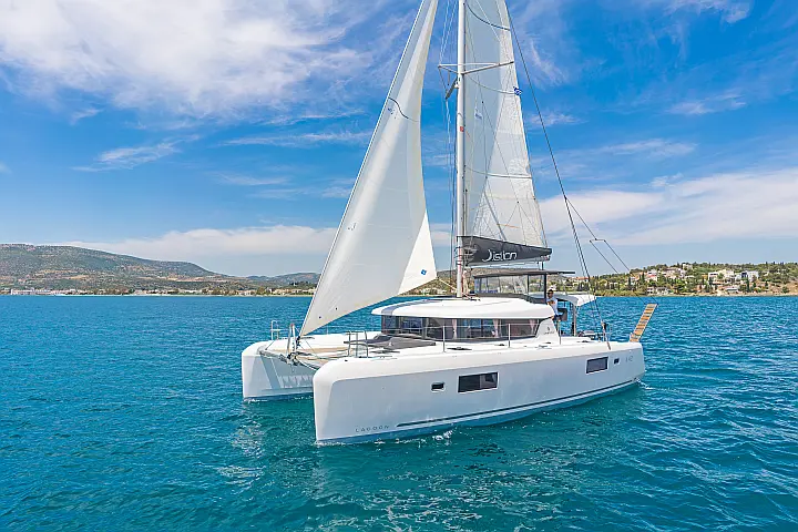 Lagoon 42 A/C & GEN & WM - 