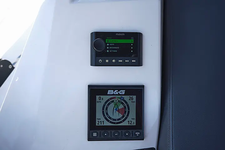 Bavaria C42 - 