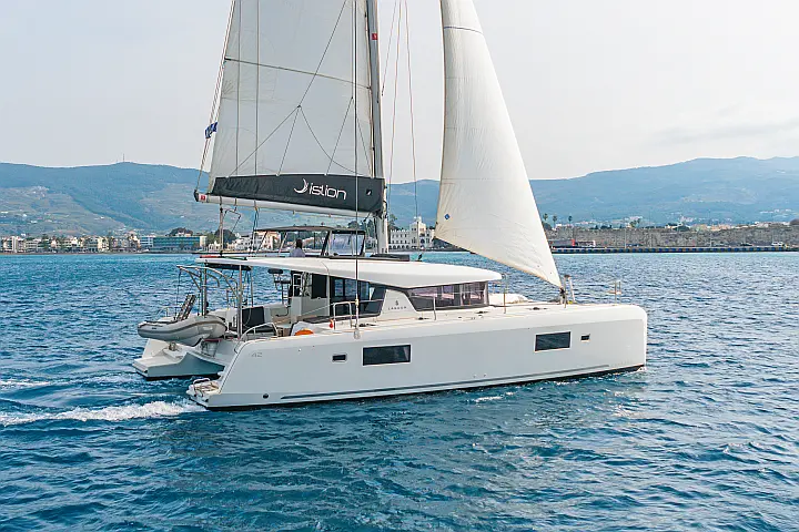 Lagoon 42 A/C & GEN - 