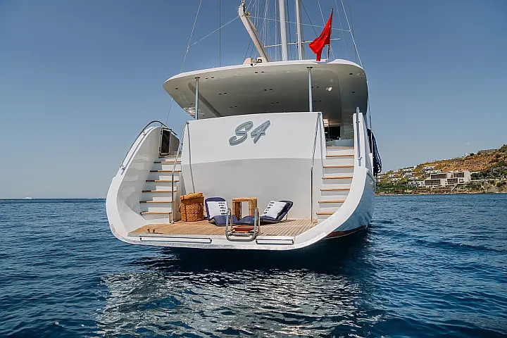 Motorsailer S4 - 